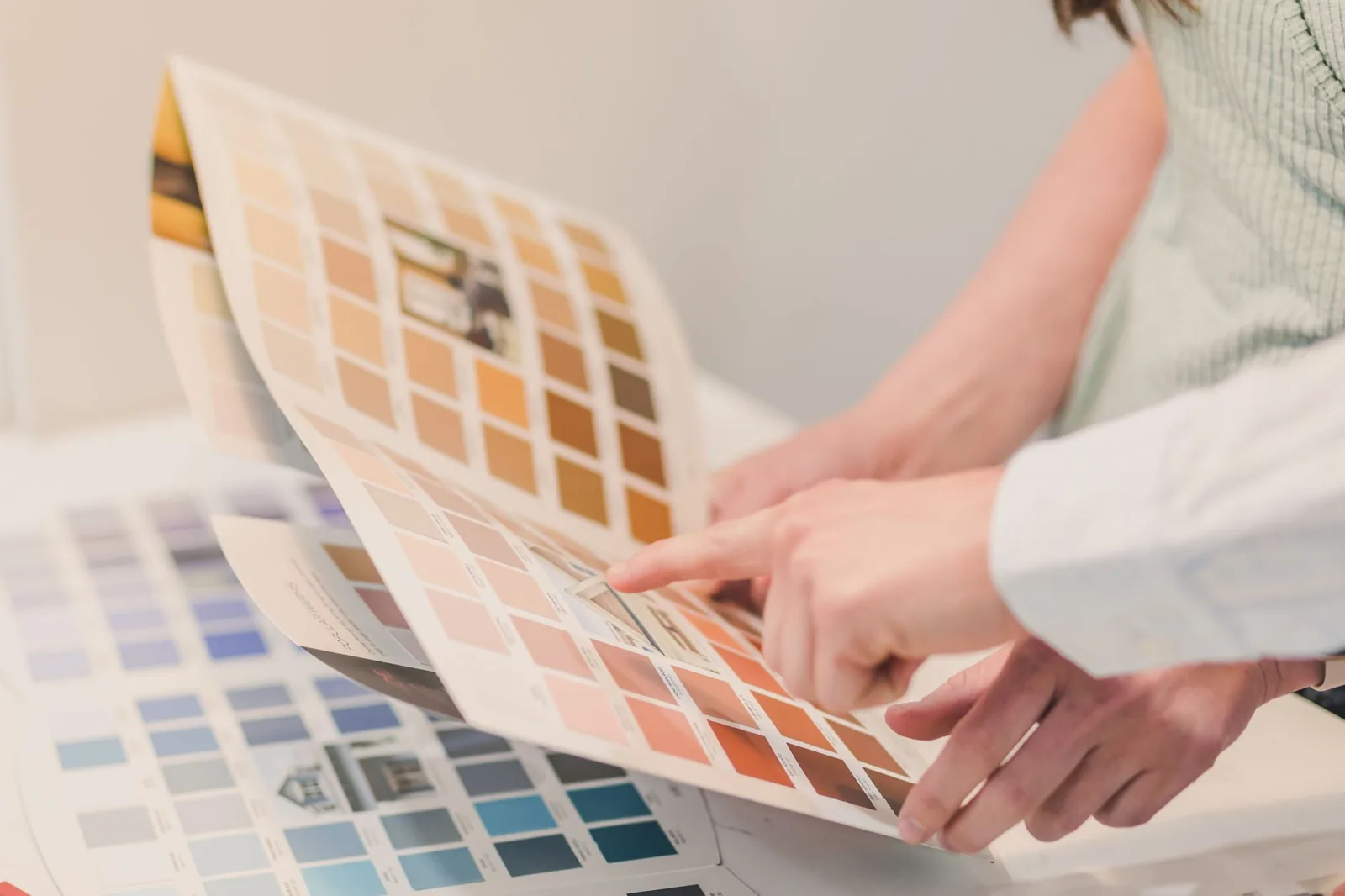 how to choose exterior trim color