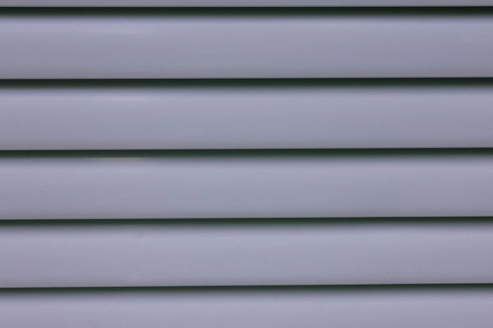 how to clean vinyl siding